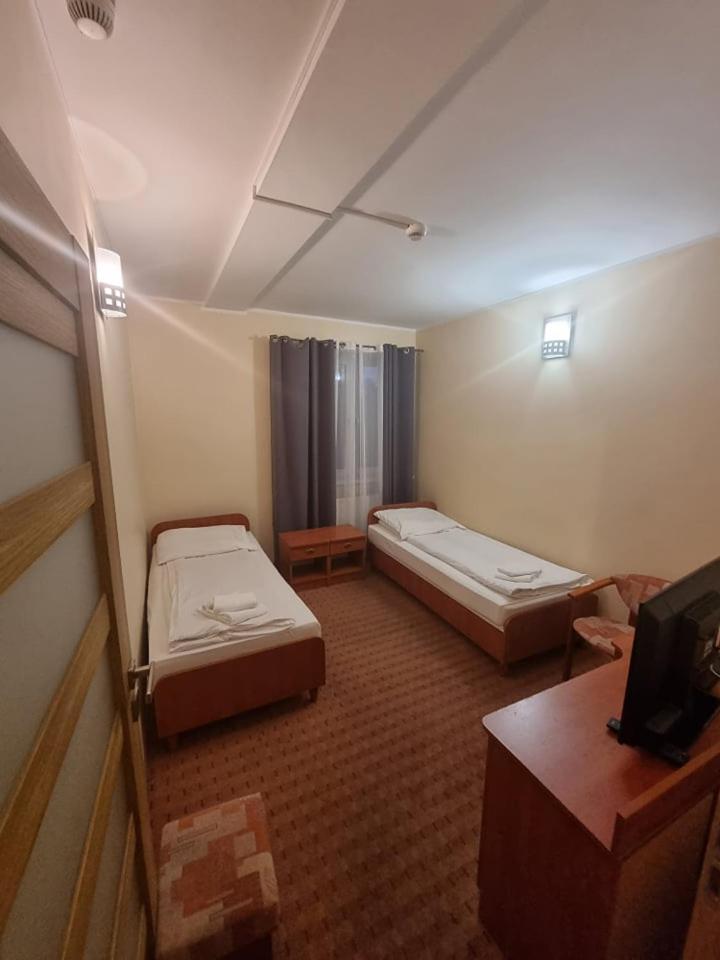 Hotel Jan ズゴジェレツ エクステリア 写真