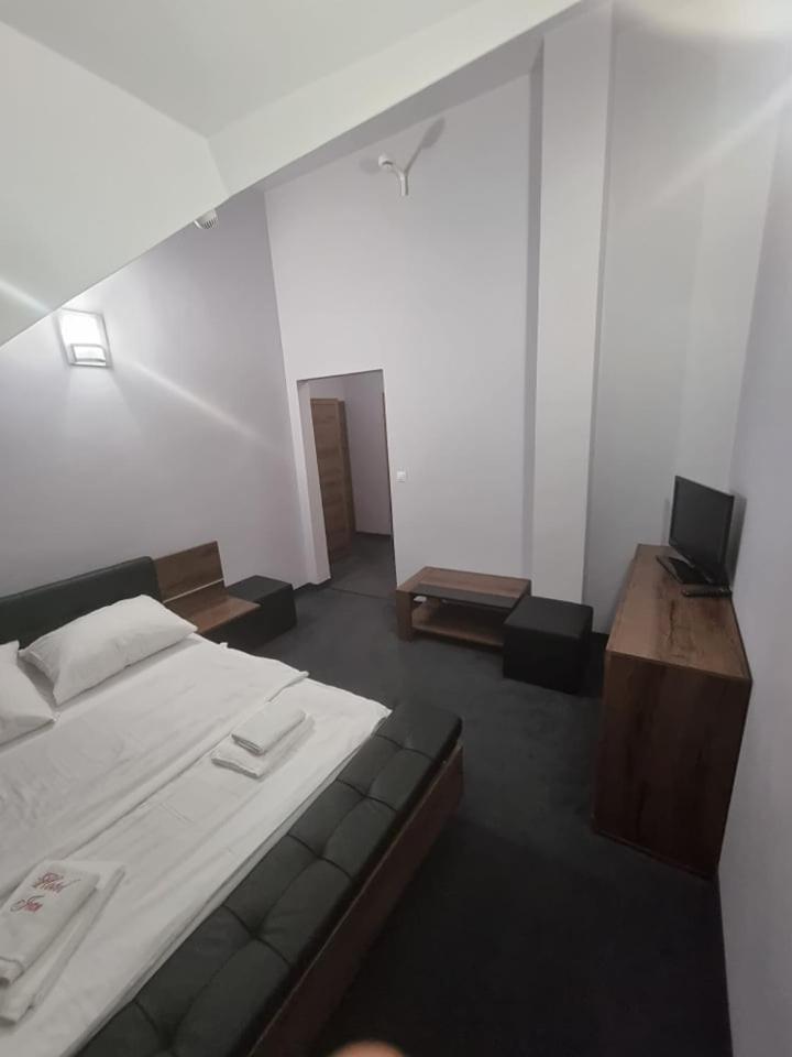 Hotel Jan ズゴジェレツ エクステリア 写真